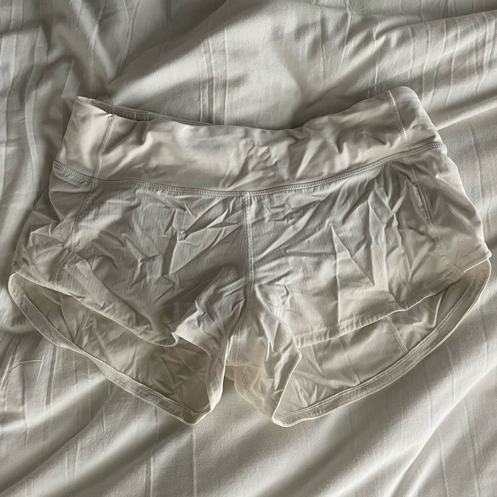SOLD Lululemon LR Speed Up Short 2.5